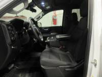2023 Chev 1500 Z71 Crew Cab Short Box 4X4