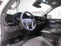 2025 Chev 1500LT Crew Cab Short Box 4X4