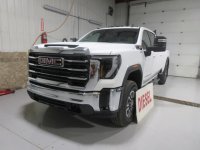 2026 GMC 3500HD Crew Cab Long Box 4x4 Diesel