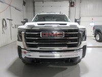 2026 GMC 3500HD Crew Cab Long Box 4x4 Diesel